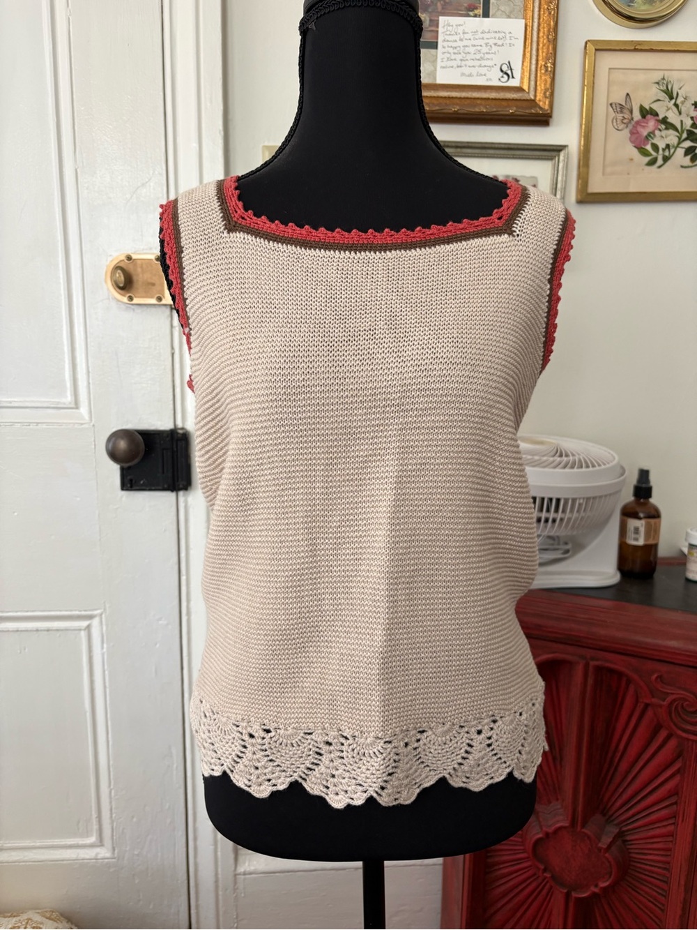 Kate Hill Beige Knit Tank with Coral Trim